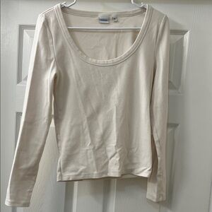 Sunday Best Cream Long Sleeve Tee Women’s Medium